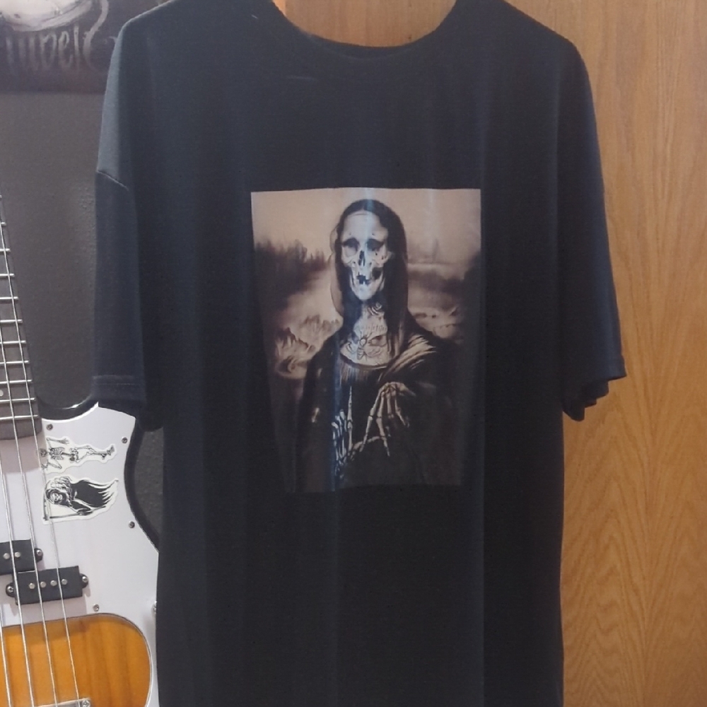 Black T-Shirt with Skeleton Mona Lisa Print